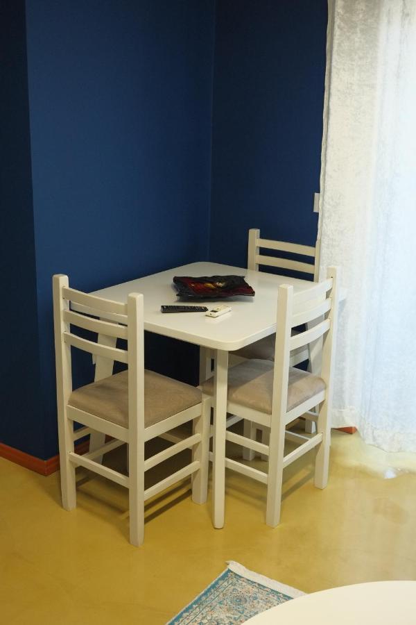 Oak Street Apartment Тирана Екстериор снимка